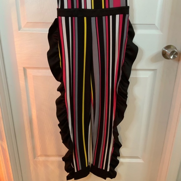 PARTY JUMPSUIT RUFFLES AND STRIPES SIZE L - Picture 4 of 10